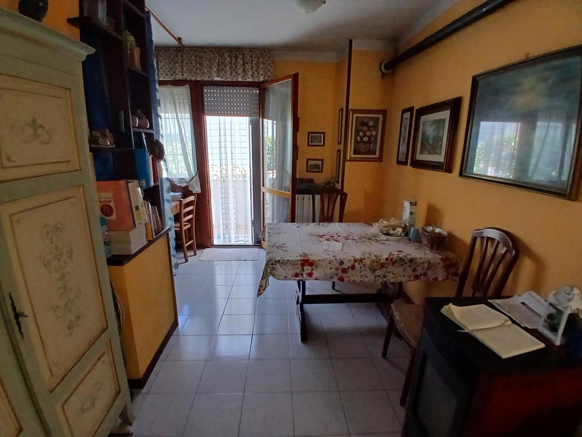 Il Melograno B&B With Private Bathrooms Aulla Exterior photo